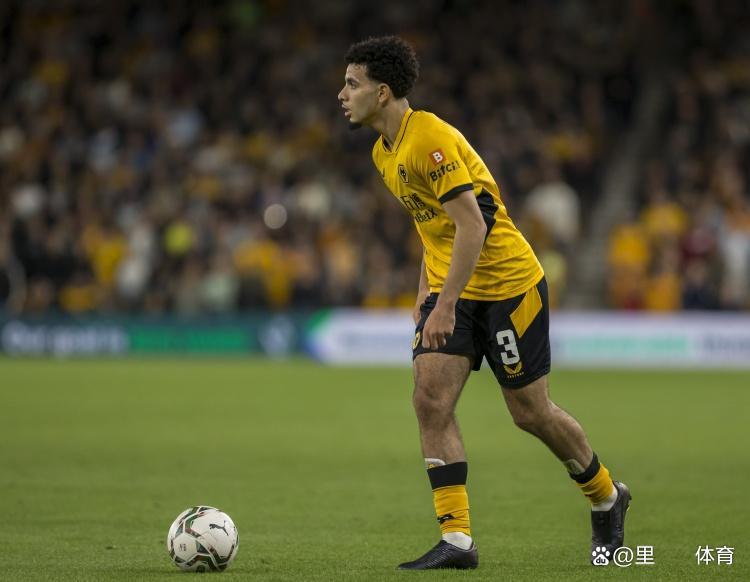 满冠官方网站 -关于赛后英超传出新动向，尤文图斯防线松动，管理层表态：球迷炸锅，赛季目标并未改变的信息