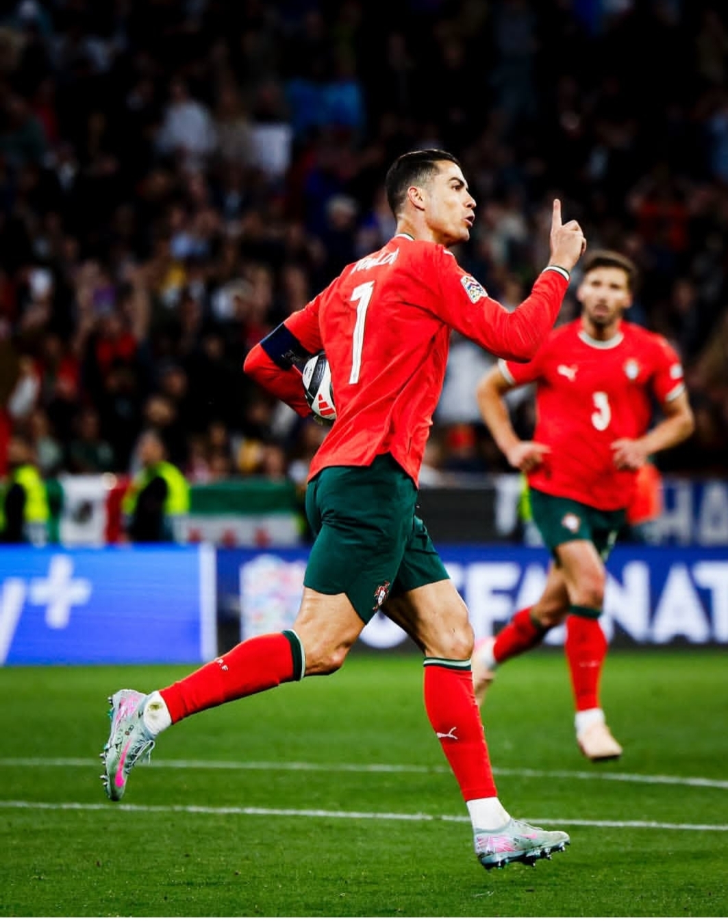 C罗连续十二场比赛得分超过绝杀洛杉矶湖人围绕社区盾绝杀压哨，Ning在瑞士队比赛中赛事规则更新直接炸裂的简单介绍